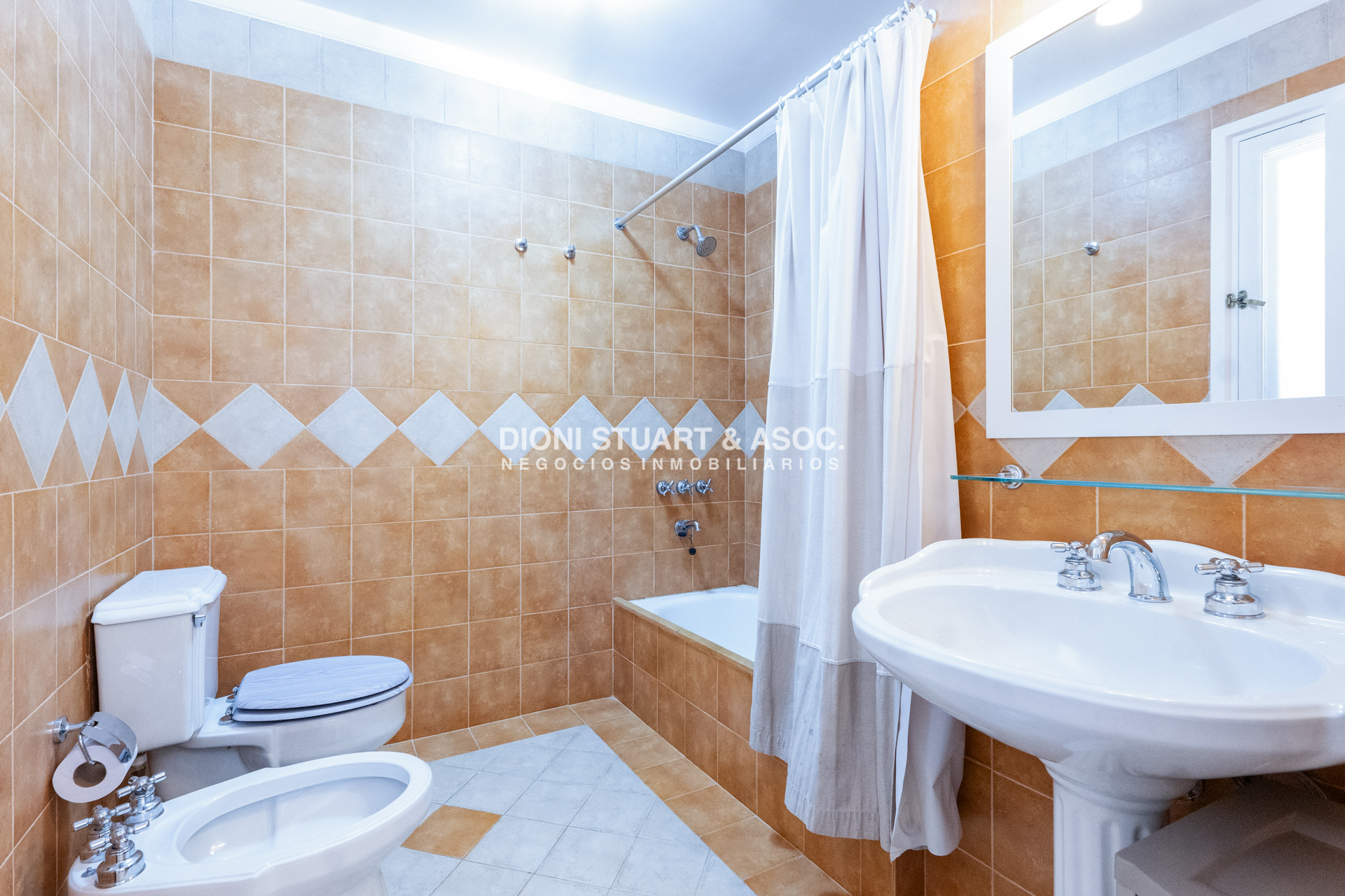 Casa ID.1162 - MEGA CASA EN EL GOLF - A METROS DEL MAR