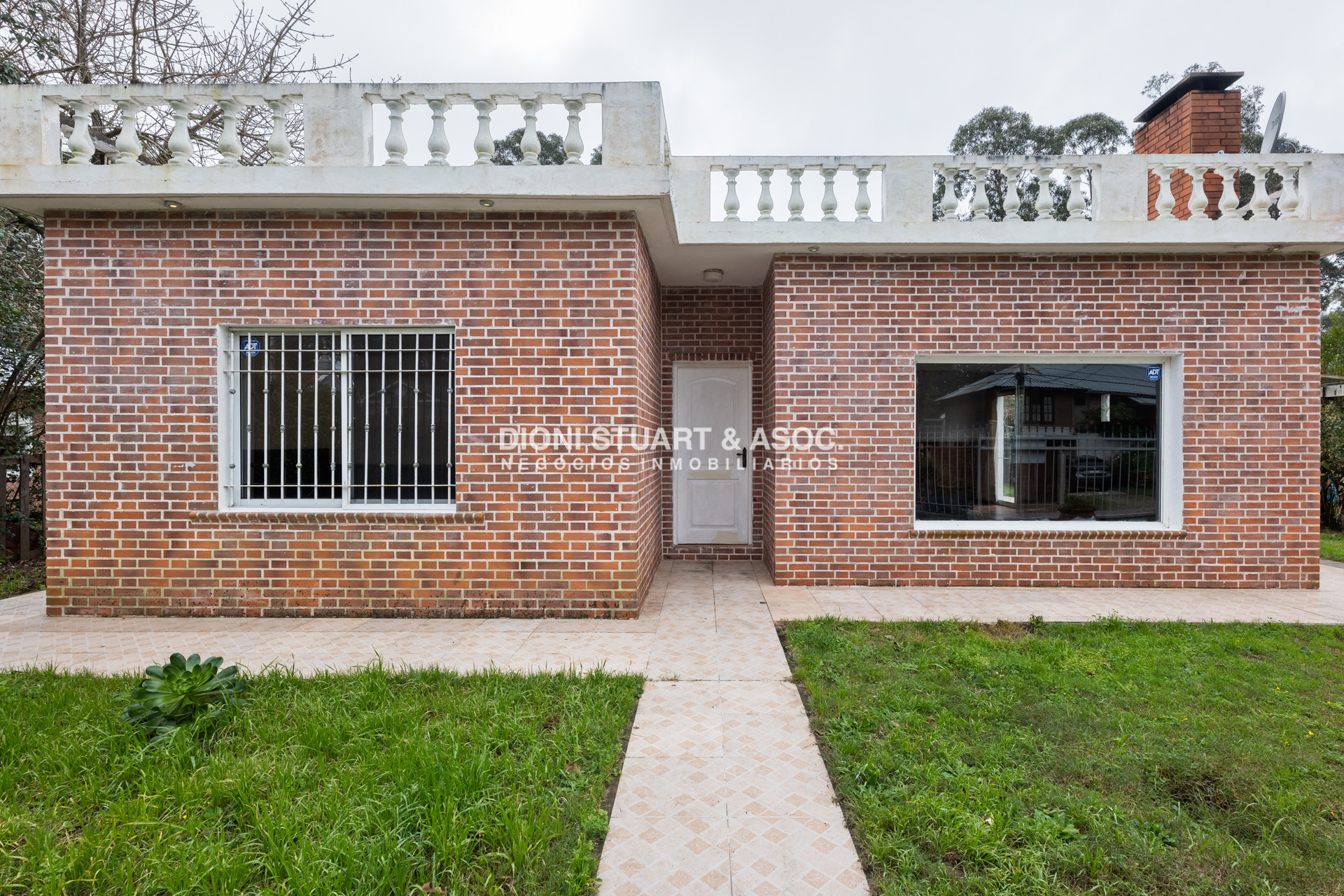 Casa ID.694 - Casa en Venta - Oportunidad - Jardines de Córdoba - 3 Dormitorios + Barbacoa + Dependencia