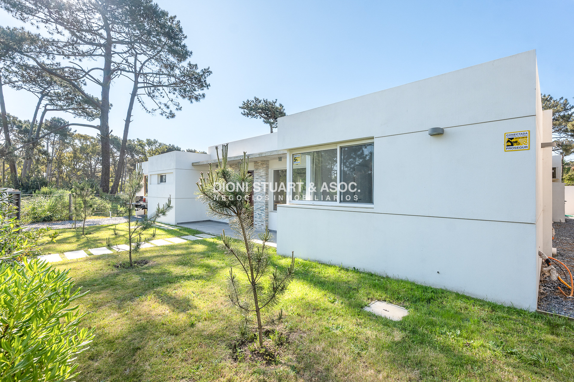 Casa ID.805 - CASA NUEVA EN VENTA EN MONTOYA LA BARRA - 3 DORMITORIOS Y PISCINA