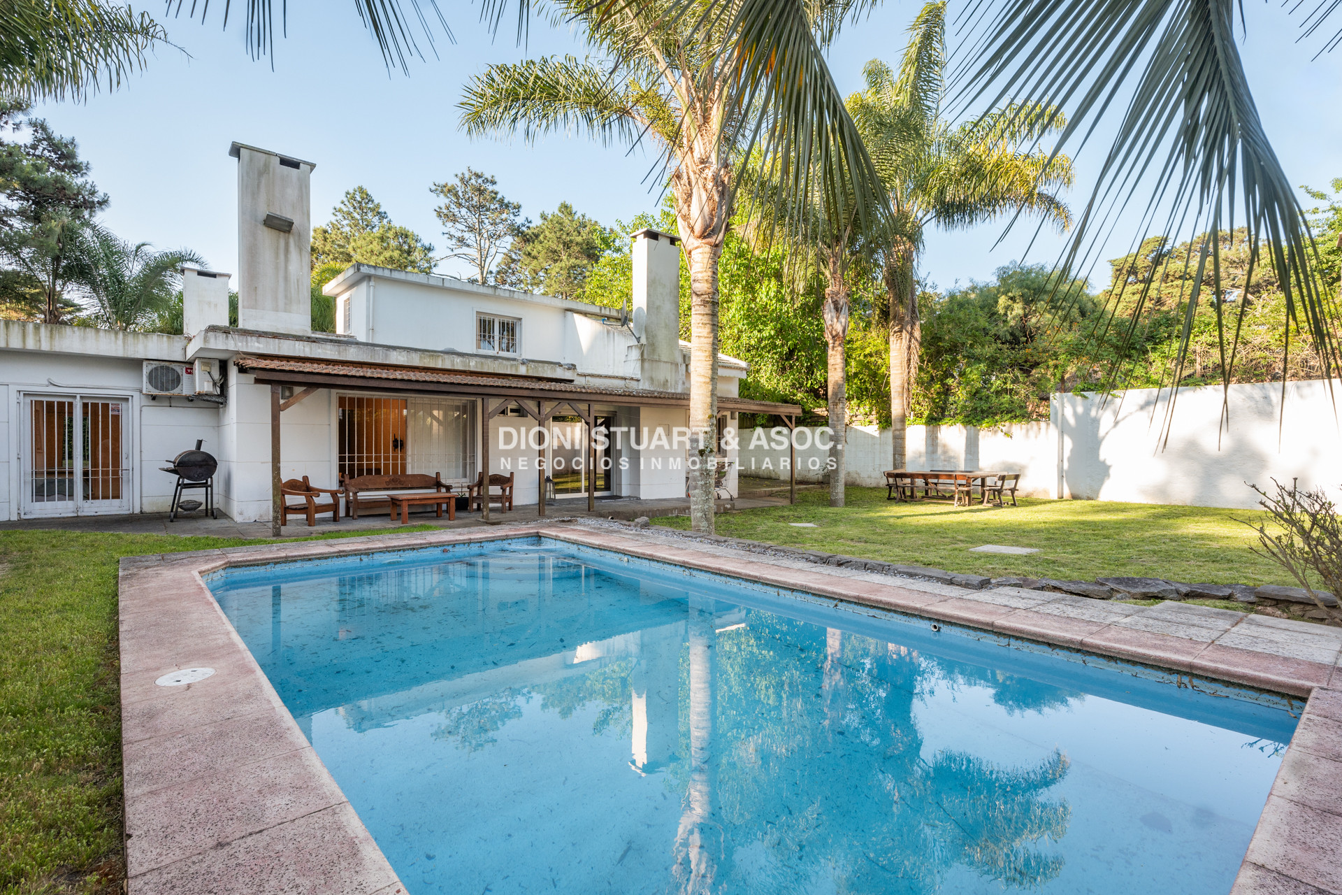 Casa ID.810 - CASA EN ALQUILER DE VERANO CON 4 DORMITORIOS CON PISCINA EN CANTEGRIL CERCA DE TODO 