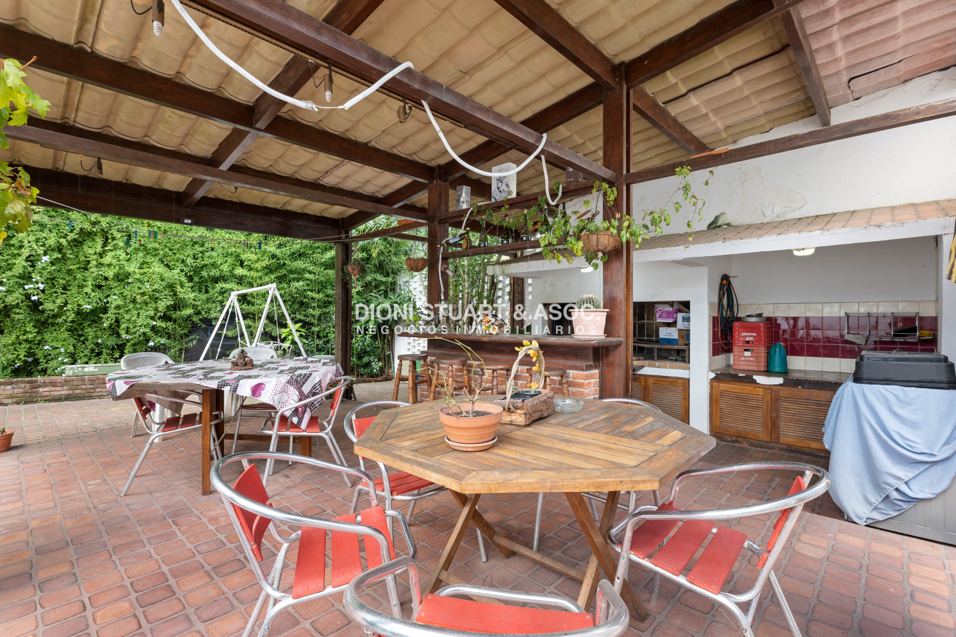 Casa ID.644 - OPORTUNIDAD - CASA EN ROOSEVELT - 5 DORMITORIOS Y 5 BAÑOS - PISCINA CLIMATIZADA