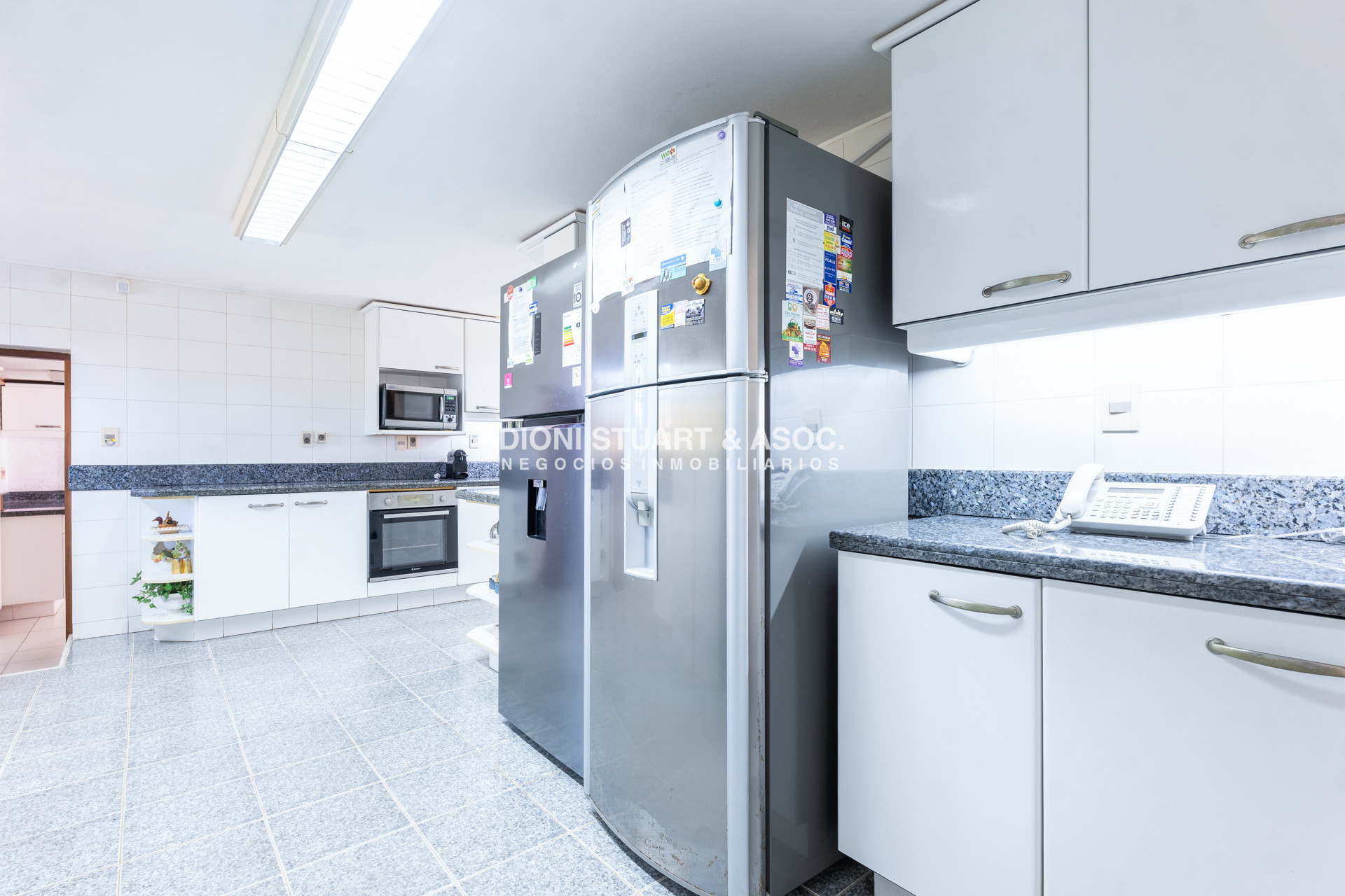 Casa ID.1132 - VENTA CASA EN EL GOLF - 5 DORMITORIOS + DEPENDENCIA - MEGA BARBACOA