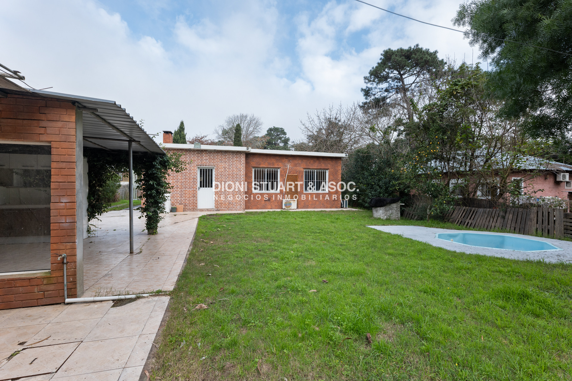 Casa ID.694 - Casa en Venta - Oportunidad - Jardines de Córdoba - 3 Dormitorios + Barbacoa + Dependencia