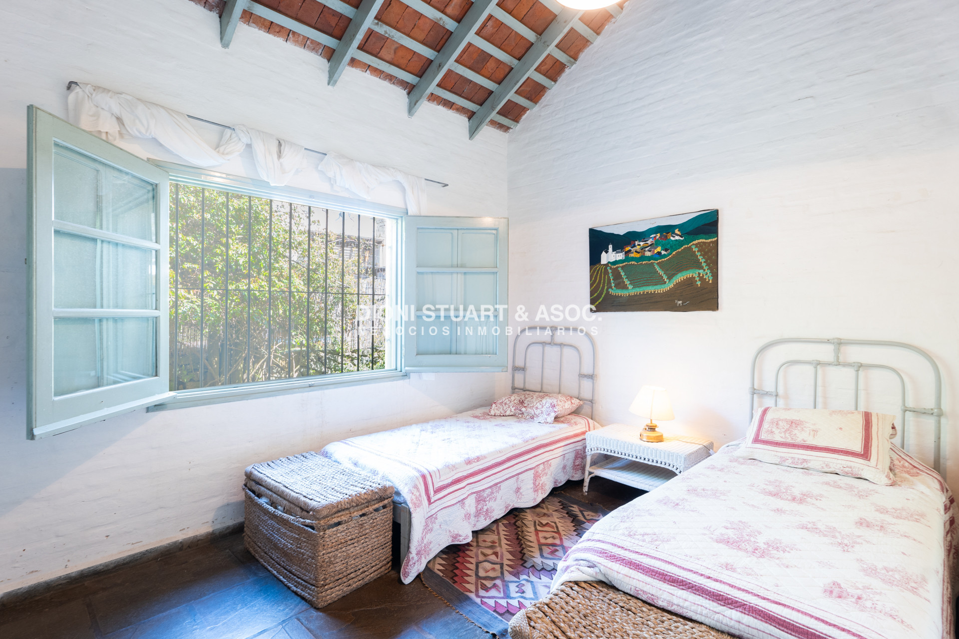 Casa ID.765 - ALQUILER DE TEMPORADA CASA EN LA BARRA CON 4 DORMITORIOS Y PISCINA MUY CERCA DEL MAR