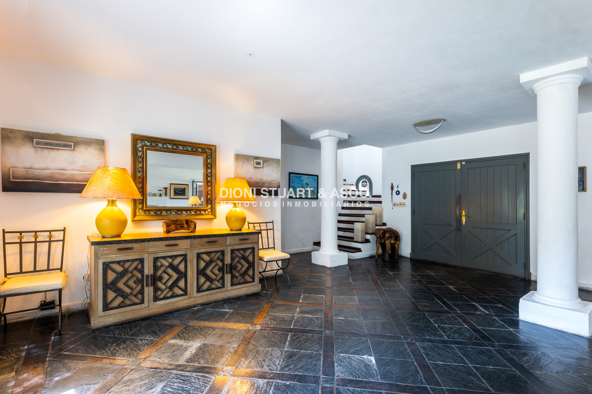 Casa ID.803 - CASA EN VENTA EN EL GOLF CON 8 DORMITORIOS EN SUTIE