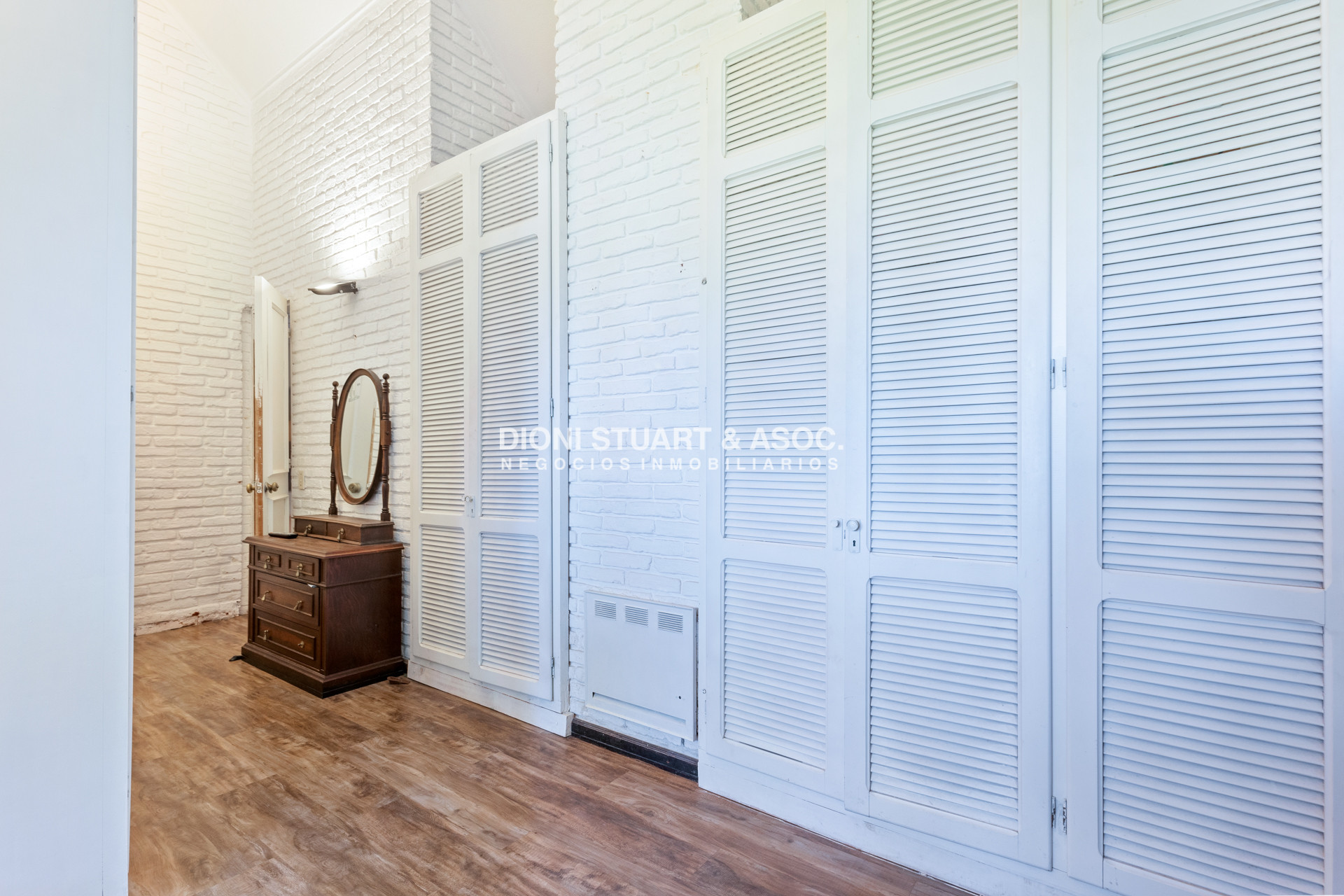 Casa ID.863 - Casa en La Mansa en Venta - 3 Dorm - Piscina