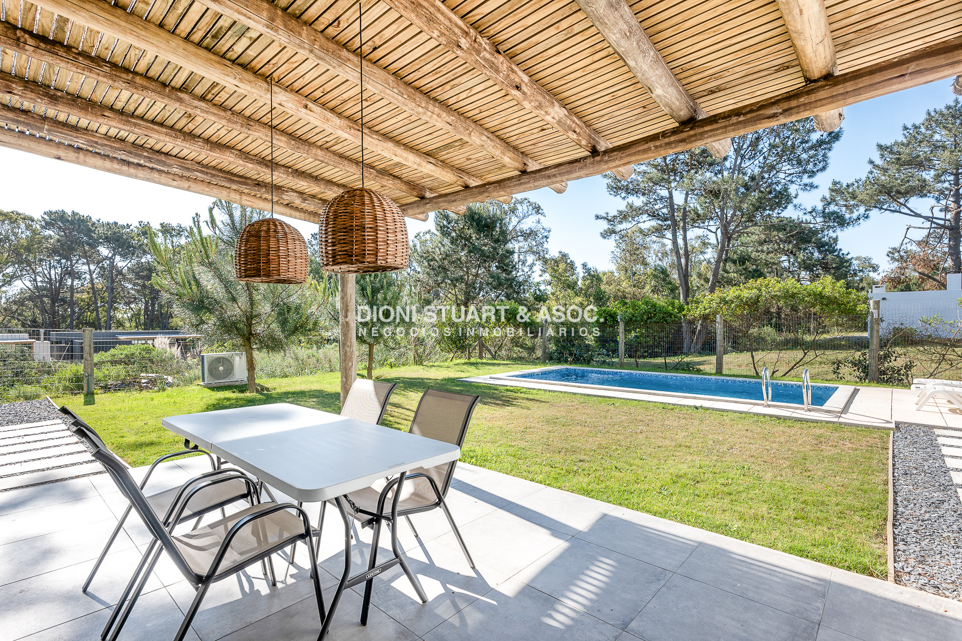 Casa ID.805 - CASA NUEVA EN VENTA EN MONTOYA LA BARRA - 3 DORMITORIOS Y PISCINA