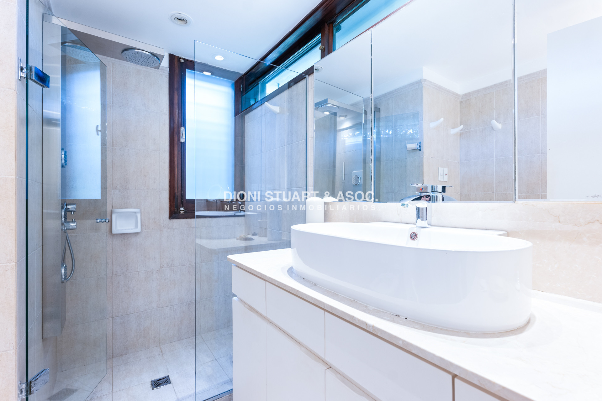 Casa ID.1015 - MANSION EN BEVERLY HILLS RECICLADA 