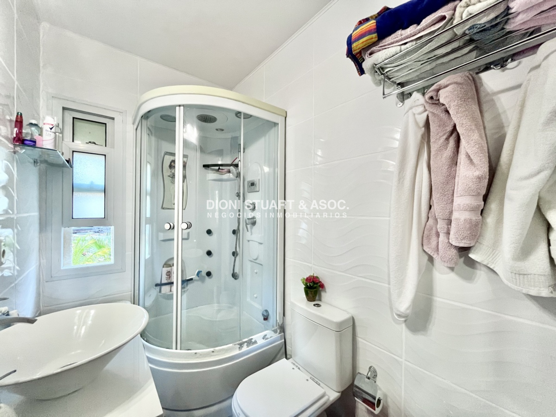 Casa ID.108 - Se vende casa en Parque Burnett