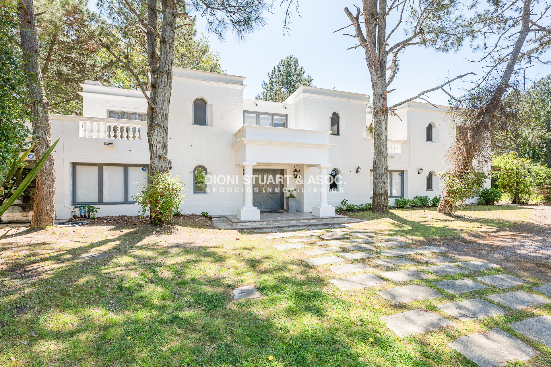 Casa ID.803 - CASA EN VENTA EN EL GOLF CON 8 DORMITORIOS EN SUTIE