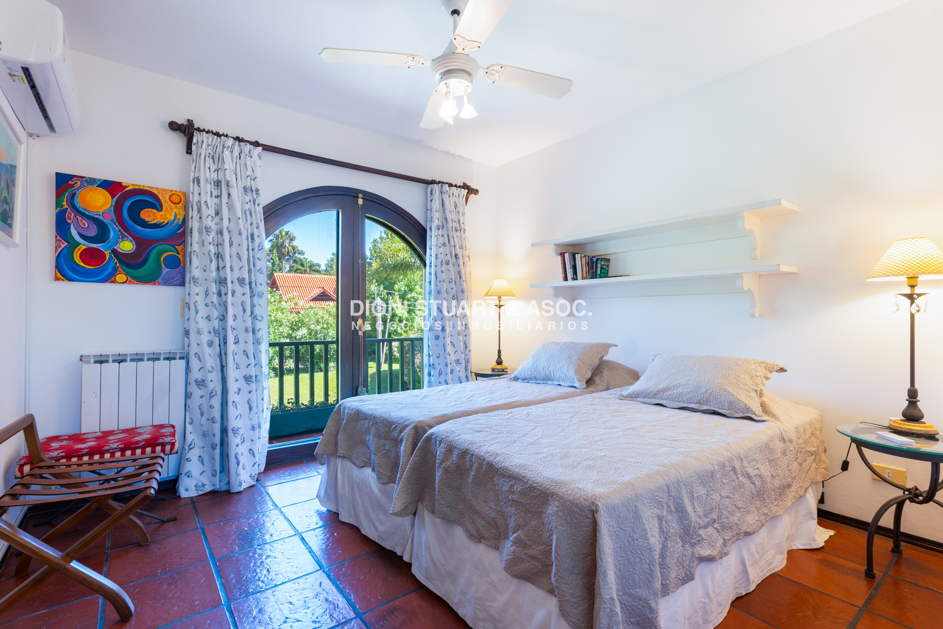 Casa ID.906 - CASA EN ALQUILER ANUAL SAN RAFAEL - EL GOLF - 3 DORMITORIOS EN SUITE + DEP. - PISCINA