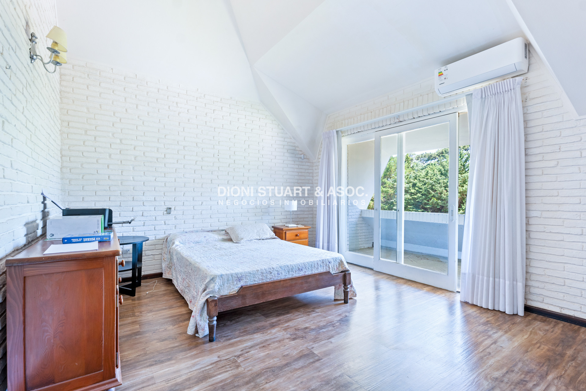 Casa ID.863 - Casa en La Mansa en Venta - 3 Dorm - Piscina
