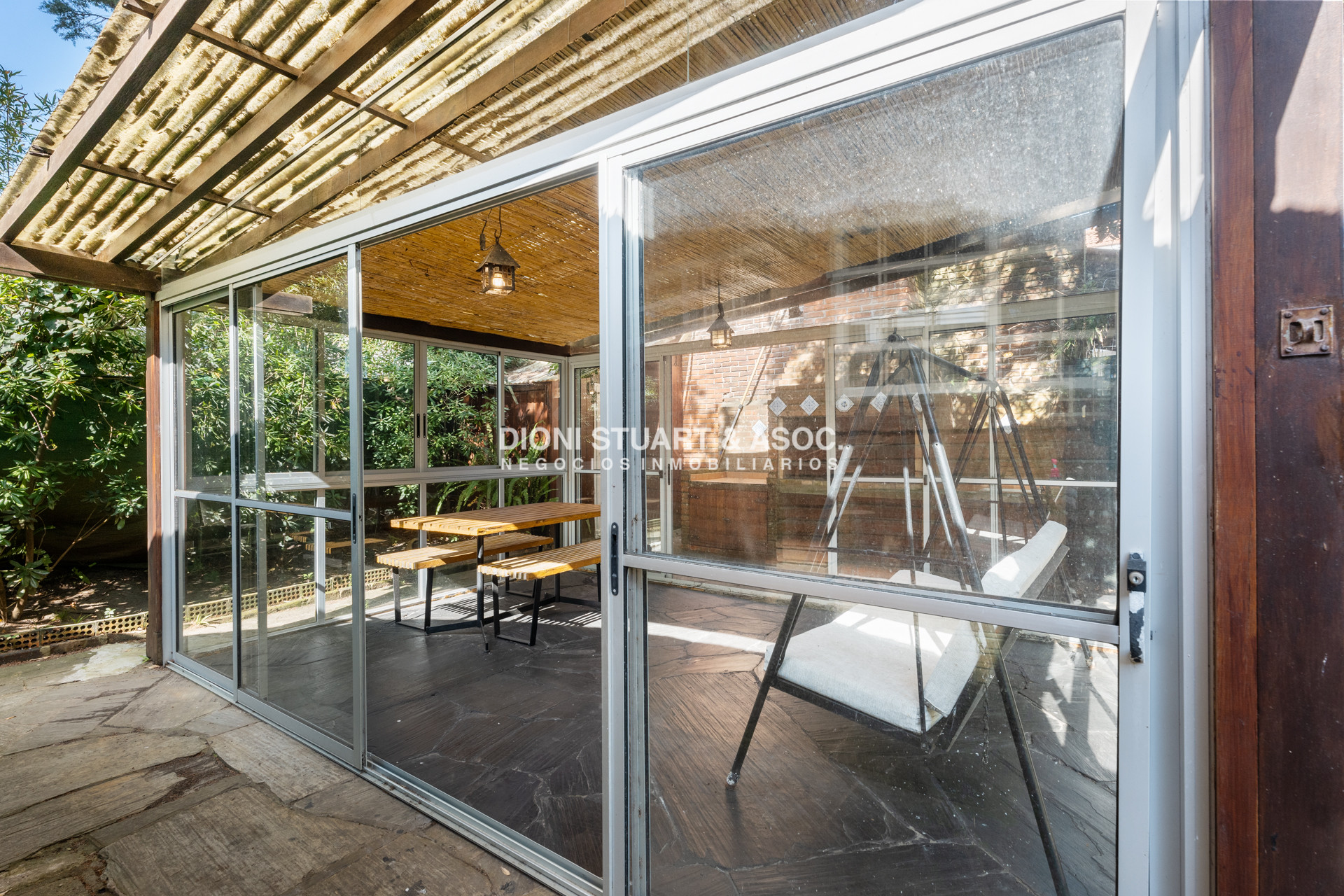Casa ID.766 - CASA EN VENTA EN PLAYA MANSA CON PISCINA EXCELENTE CONSTRUCCIÓN
