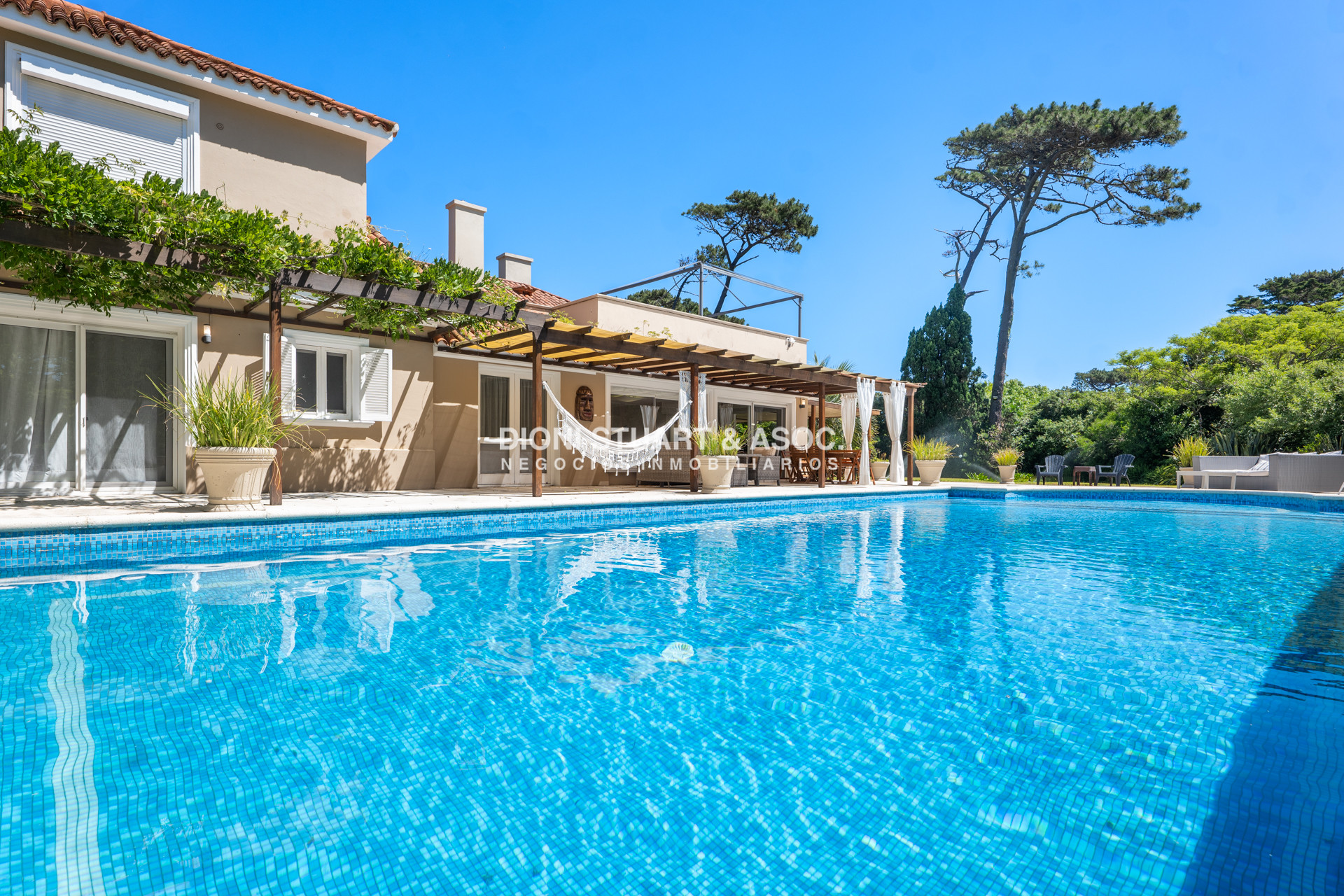 Casa ID.1162 - MEGA CASA EN EL GOLF - A METROS DEL MAR