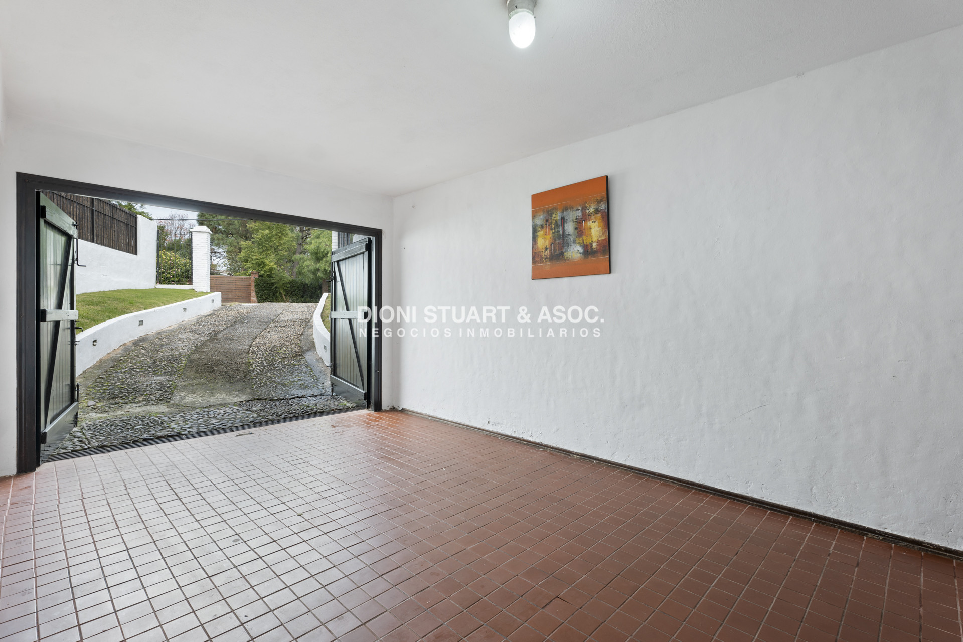 Casa ID.680 - CASA EN ALQUILER ANUAL EN LA MANSA - 5 DORMITORIOS - CON PISCINA