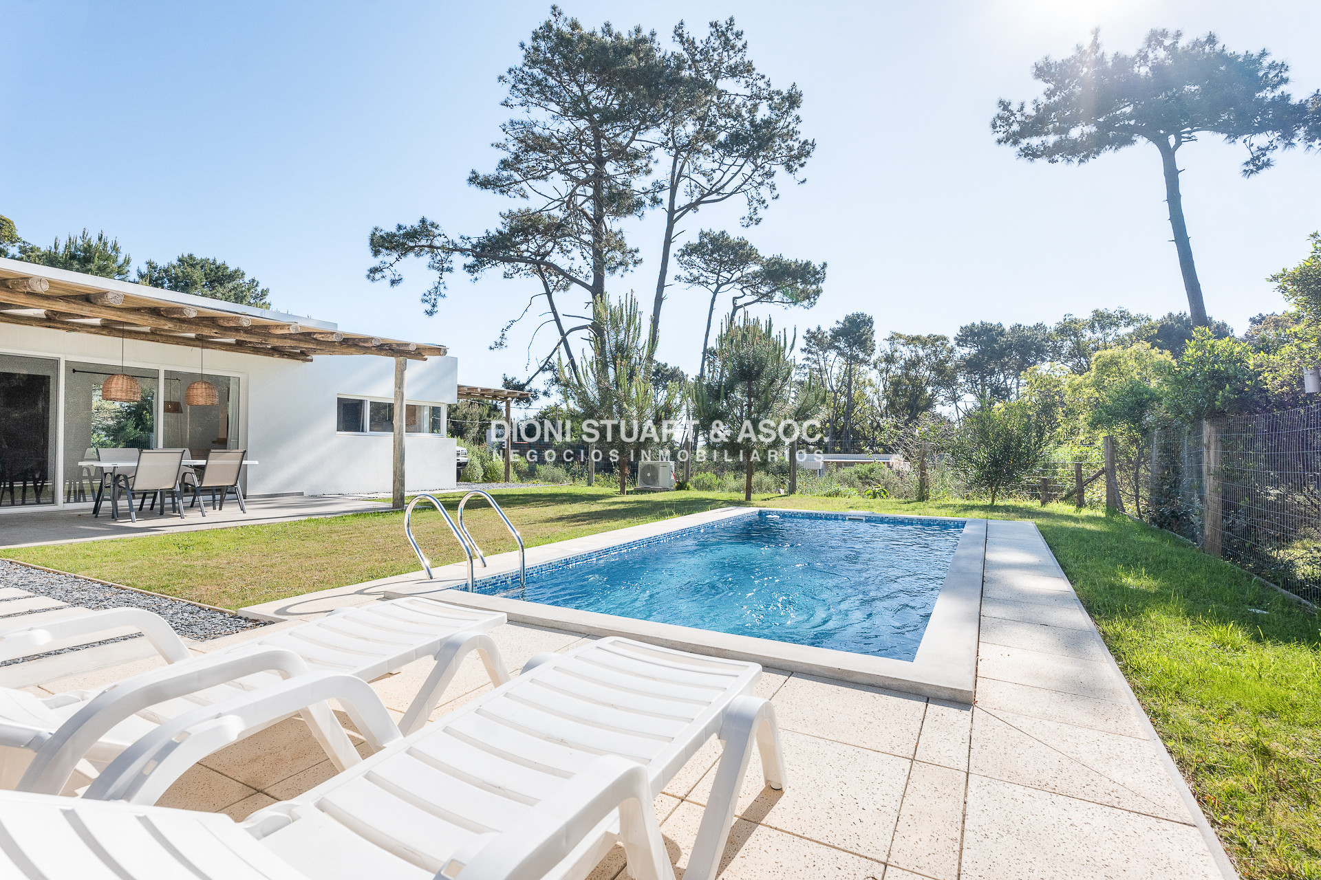 Casa ID.805 - CASA NUEVA EN VENTA EN MONTOYA LA BARRA - 3 DORMITORIOS Y PISCINA