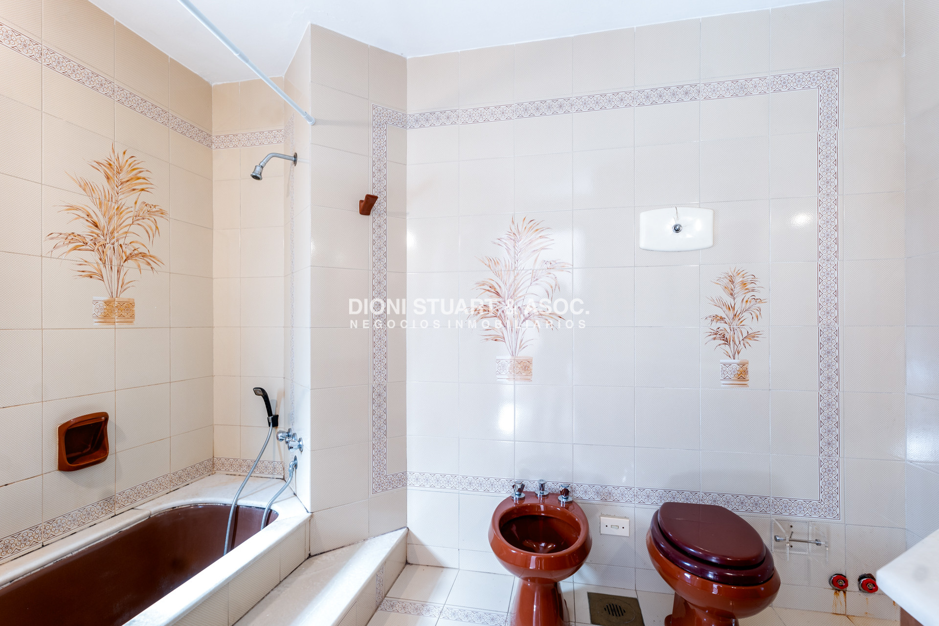 Casa ID.797 - Casa en Alquiler en Barrio Golf - Playa Brava - 5 Dormitorios y Piscina