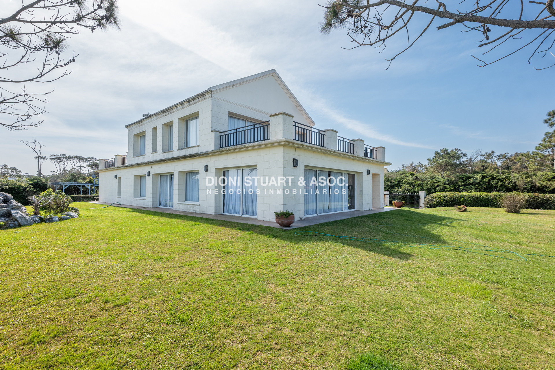 Casa ID.769 - Mansion En Primera Linea Playa Mansa