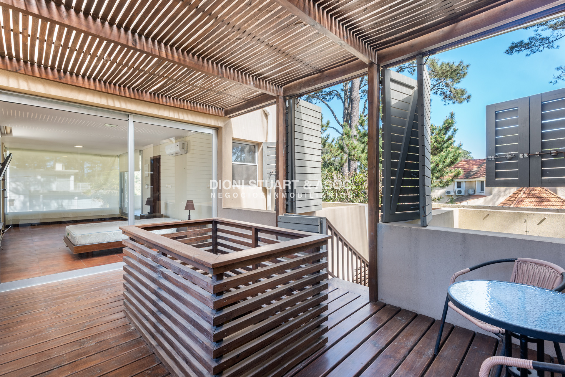Casa ID.762 - CASA EN VENTA EN MONTOYA CERCA DEL MAR CON 5 DORMITORIOS - LA BARRA