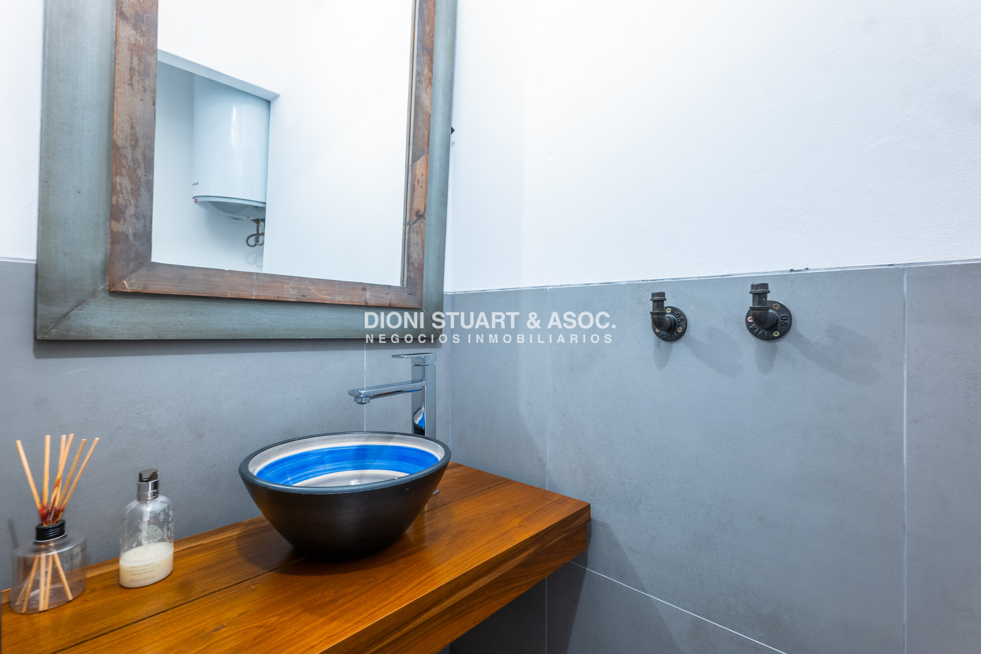 Casa ID.810 - CASA EN ALQUILER DE VERANO CON 4 DORMITORIOS CON PISCINA EN CANTEGRIL CERCA DE TODO 