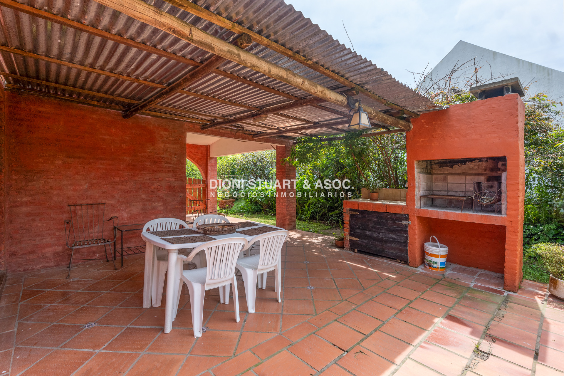Casa ID.434 - Casa En Pinares en Oportunidad - 4 Dormitorios - Reciclada