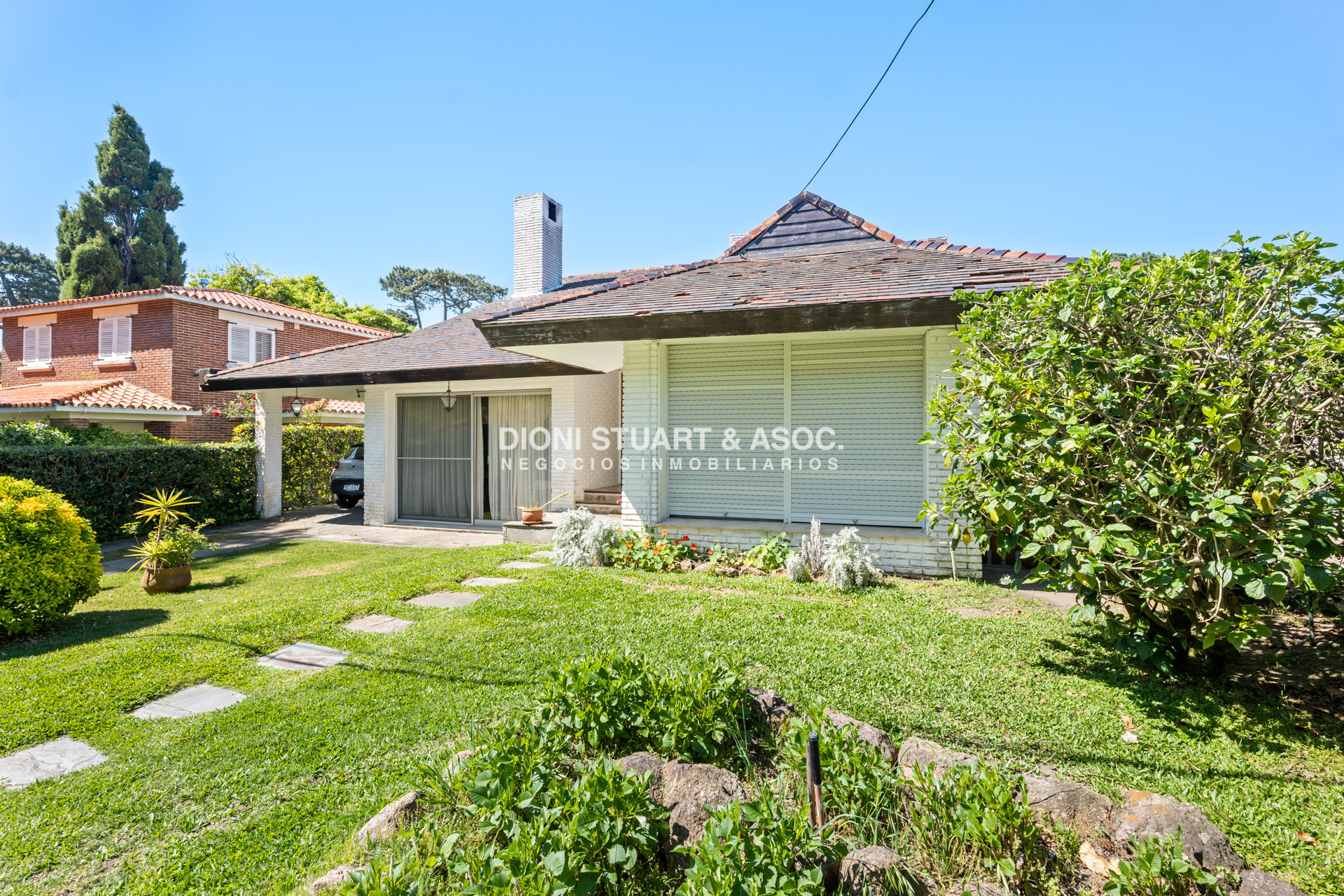 Casa ID.819 - CASA EN VENTA EN LA MANSA CERCA DEL MAR 3 DORMITORIOS + DEPENDENCIA