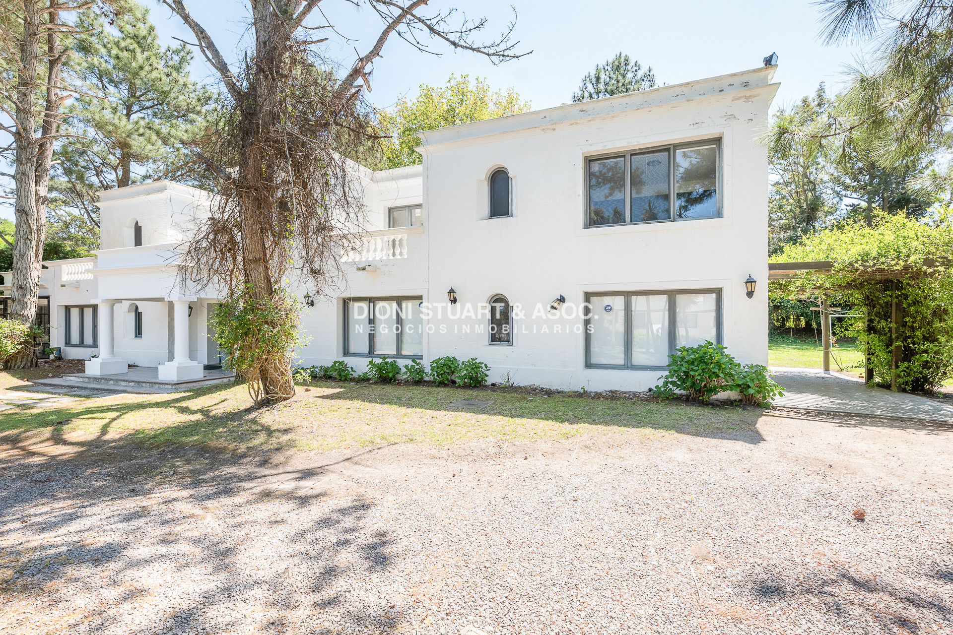 Casa ID.803 - CASA EN VENTA EN EL GOLF CON 8 DORMITORIOS EN SUTIE