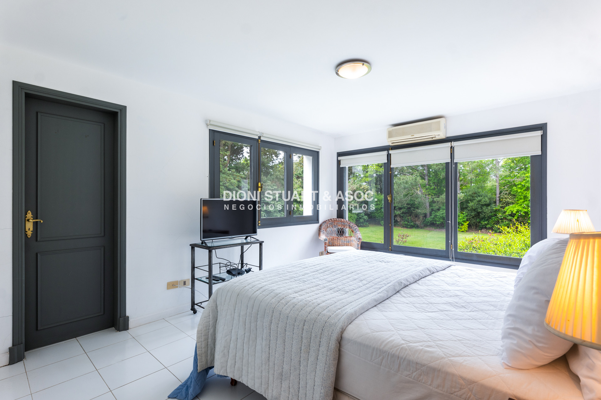Casa ID.803 - CASA EN VENTA EN EL GOLF CON 8 DORMITORIOS EN SUTIE