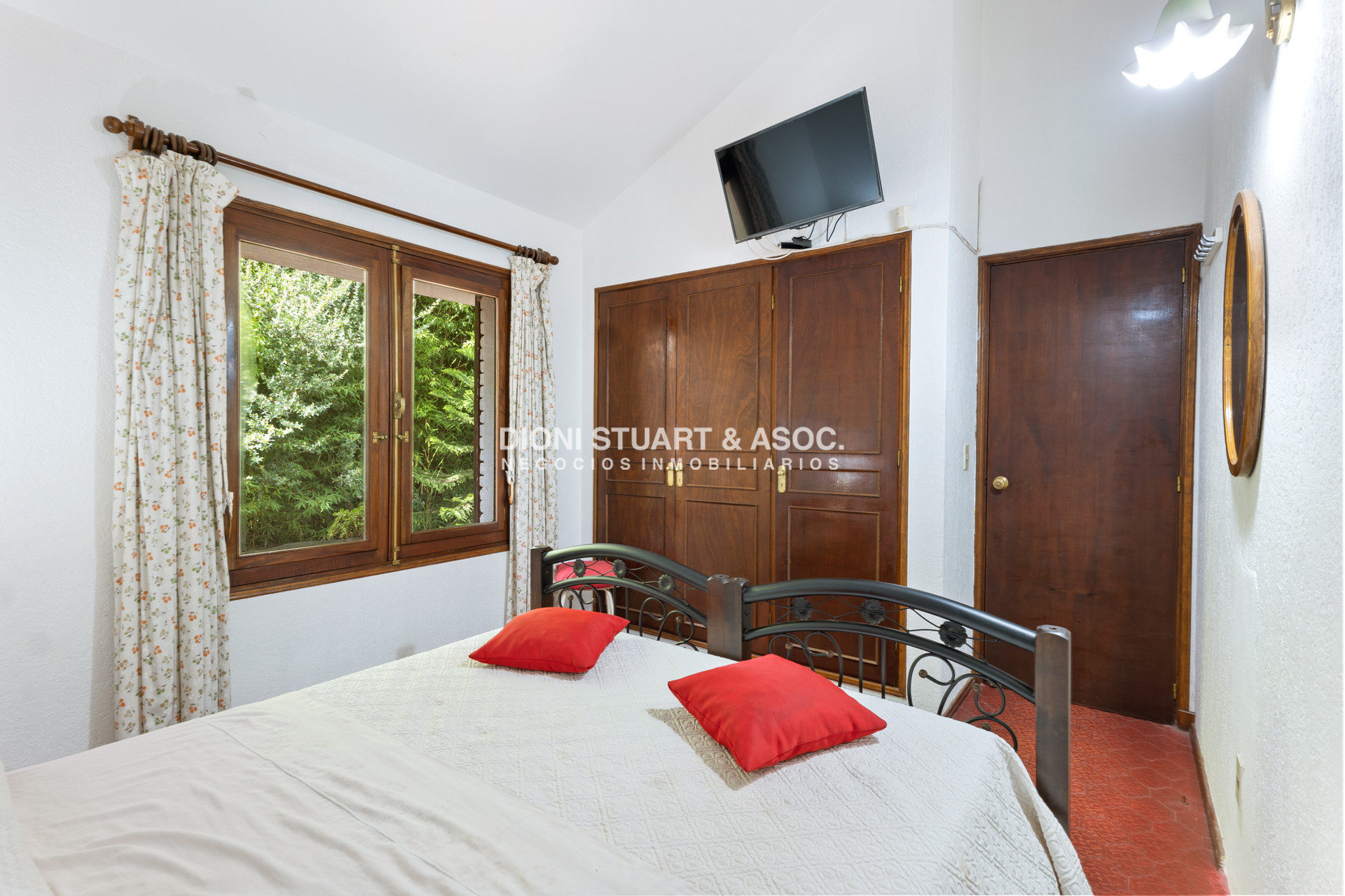 Casa ID.644 - OPORTUNIDAD - CASA EN ROOSEVELT - 5 DORMITORIOS Y 5 BAÑOS - PISCINA CLIMATIZADA