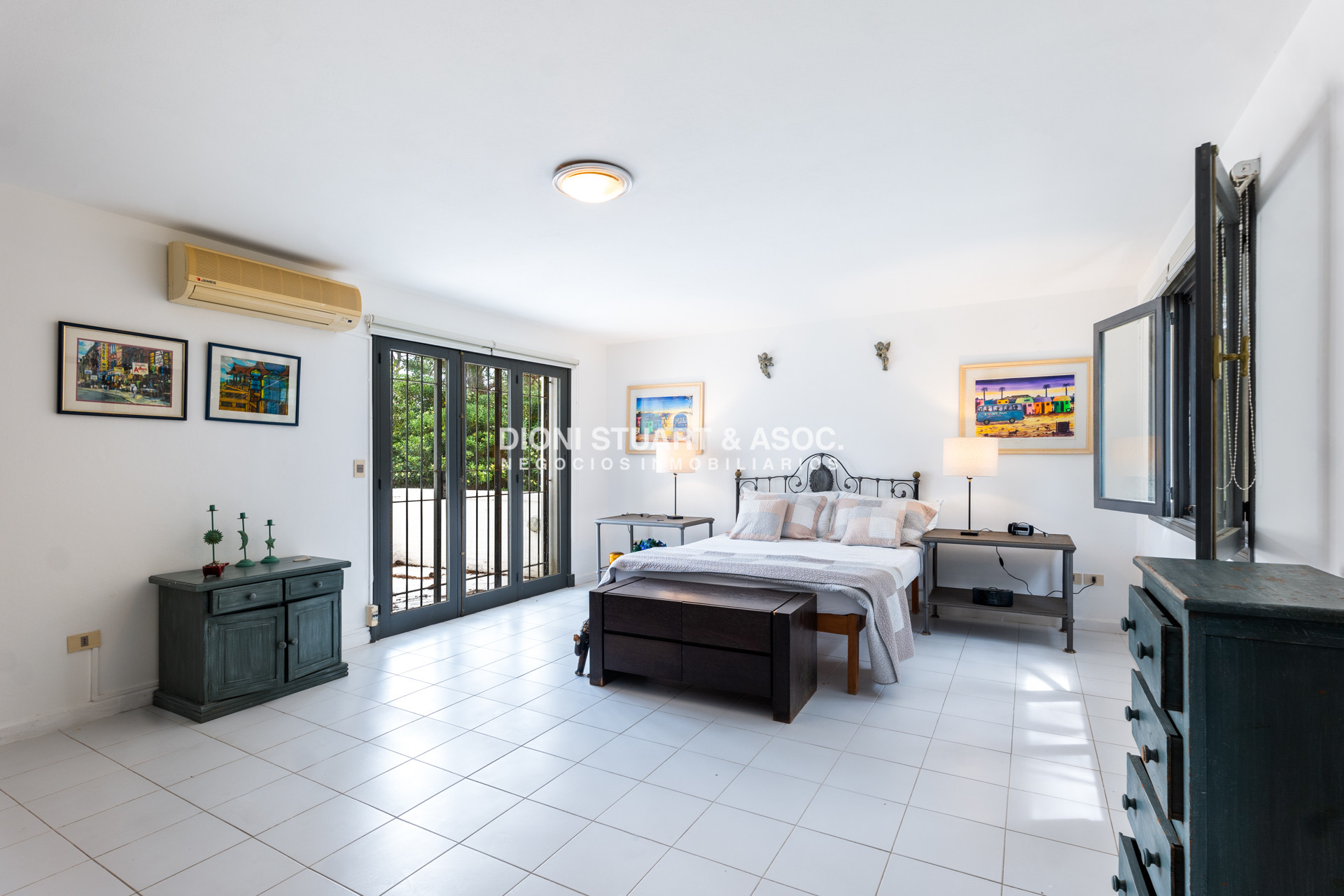 Casa ID.803 - CASA EN VENTA EN EL GOLF CON 8 DORMITORIOS EN SUTIE