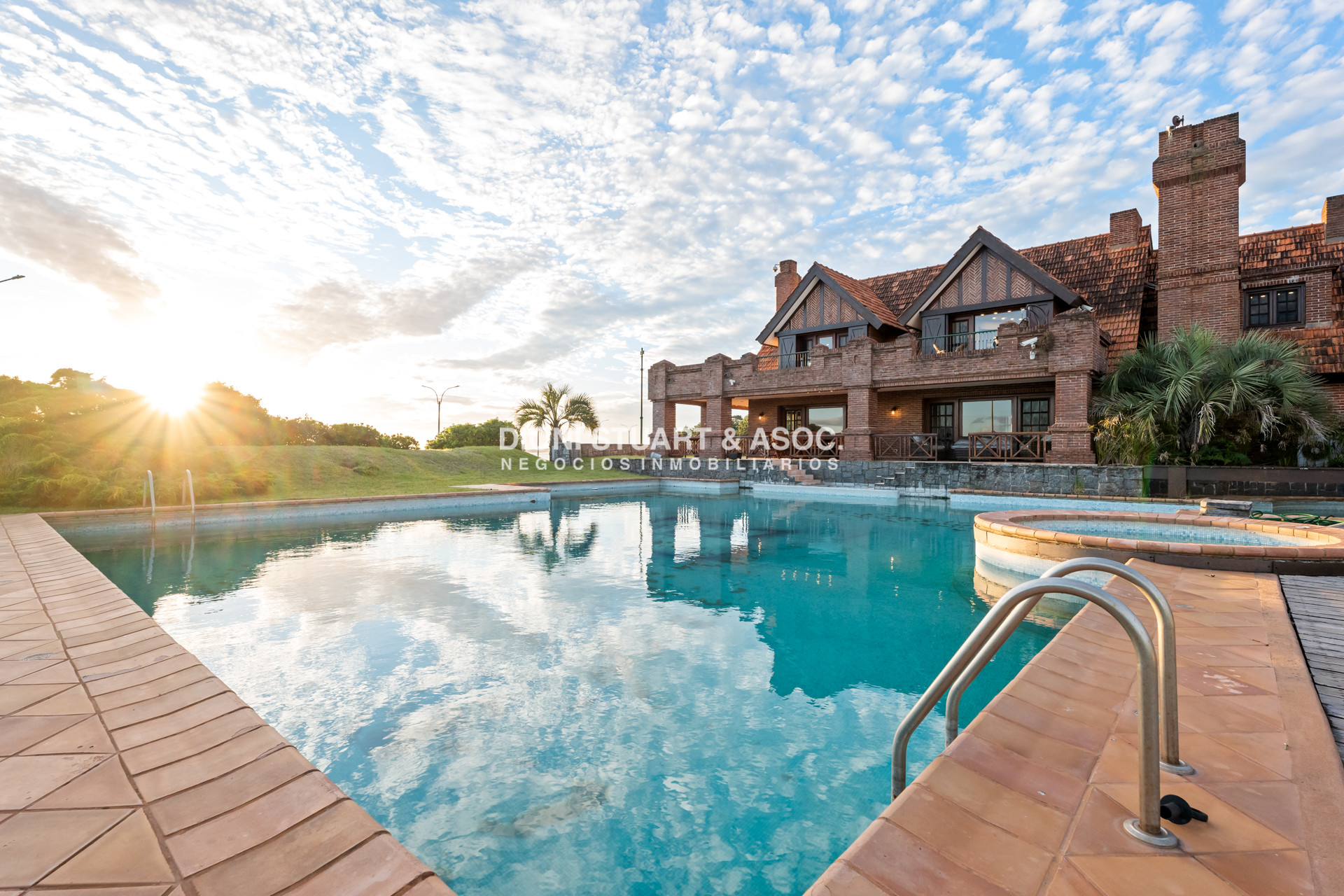 Casa ID.879 - MANSION FRENTE AL MAR - PLAYA MANSA
