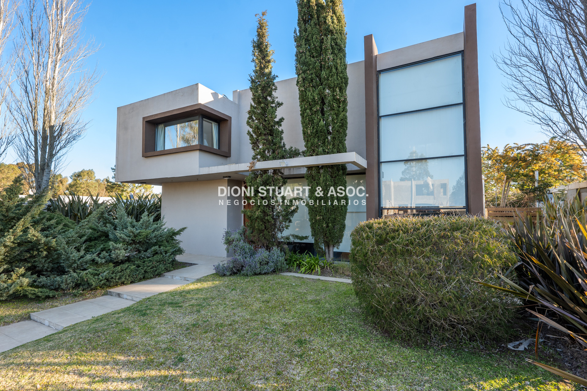 Casa ID.1075 - ALQUILER CASA ANUAL - INVERNAL - TEMPORADA - 4 DORMITORIOS - LA RESIDENCE