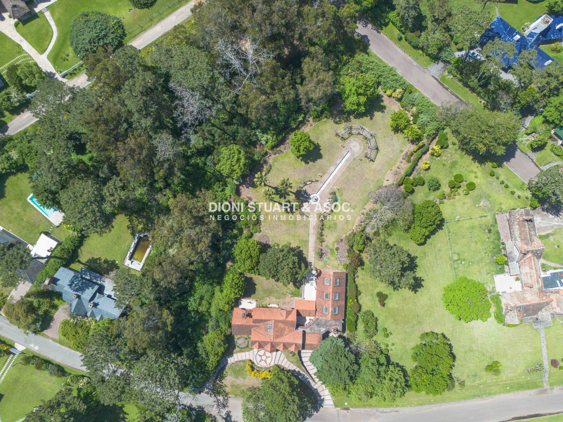 Casa ID.843 - CASA EN VENTA EN EL GOLF - INCREIBLE