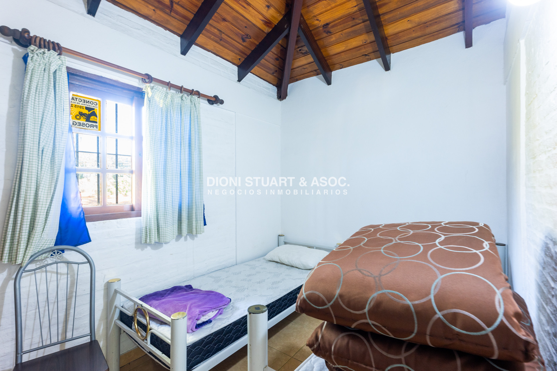 Casa ID.817 - CASA EN VENTA EN CANTEGRIL CON 3 DORMITORIOS Y DEPENDENCIA + PISCINA