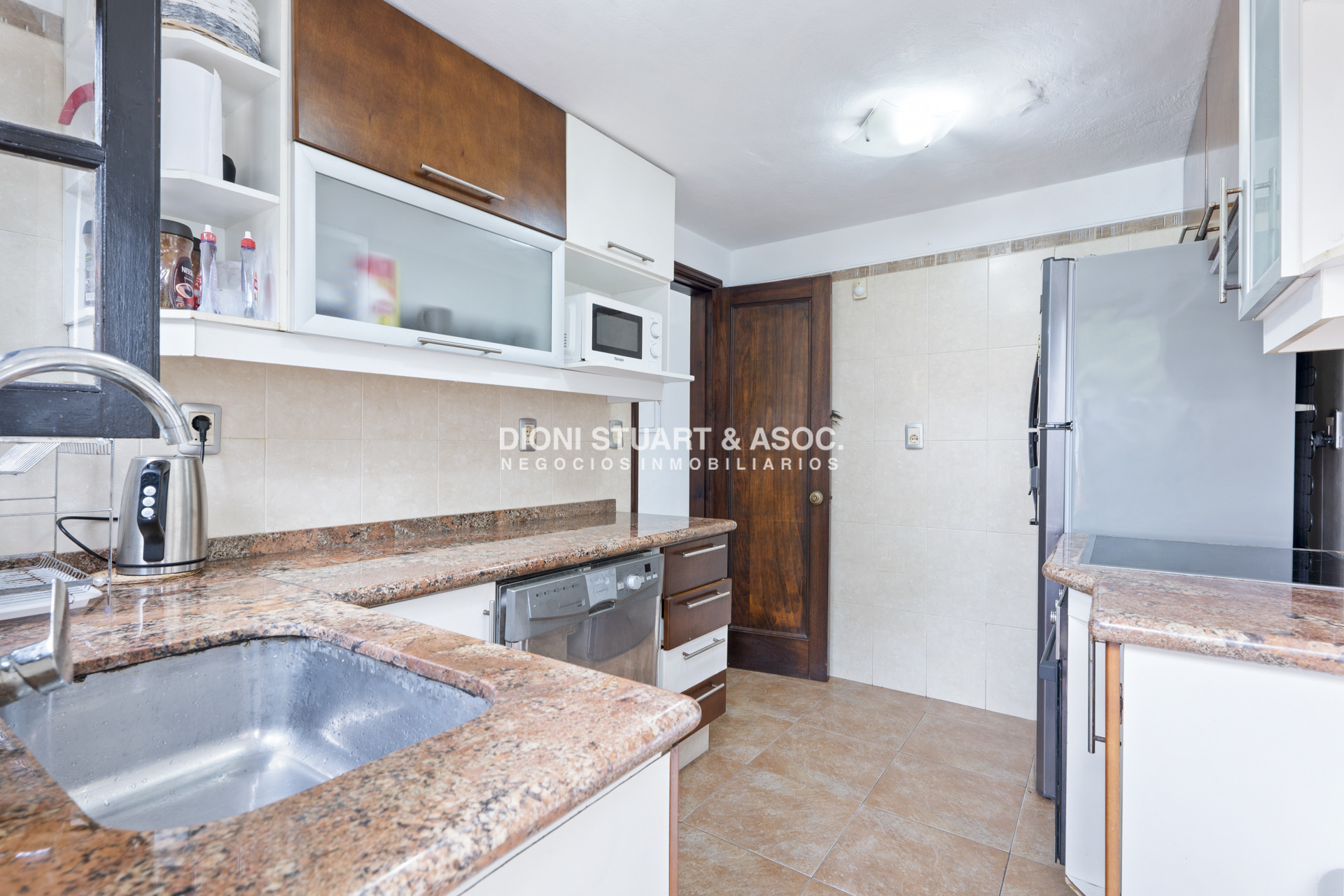 Casa ID.680 - CASA EN ALQUILER ANUAL EN LA MANSA - 5 DORMITORIOS - CON PISCINA