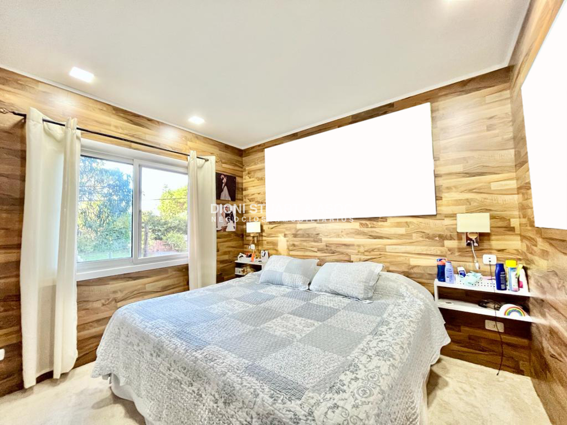 Casa ID.108 - Se vende casa en Parque Burnett