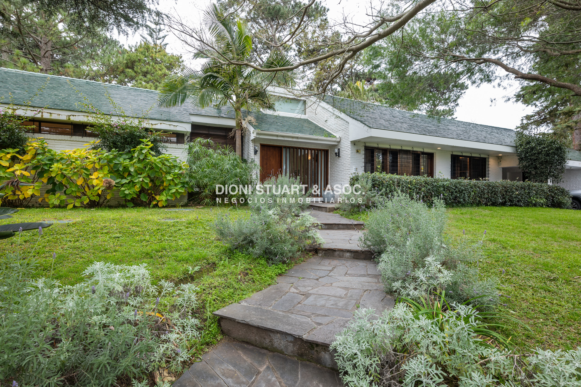 Casa ID.1015 - MANSION EN BEVERLY HILLS RECICLADA 