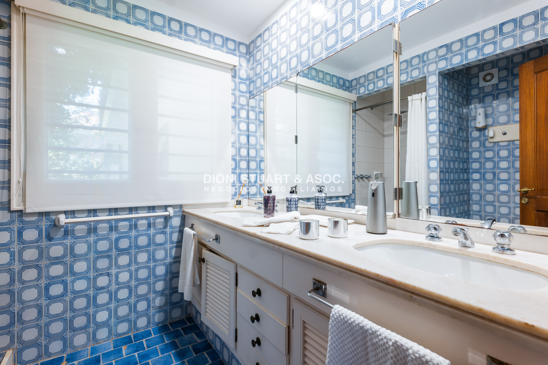 Casa ID.889 - CASA EN VENTA IMPONENTE EN EL GOLF - SAN RAFAEL - 6 DORMITORIOS