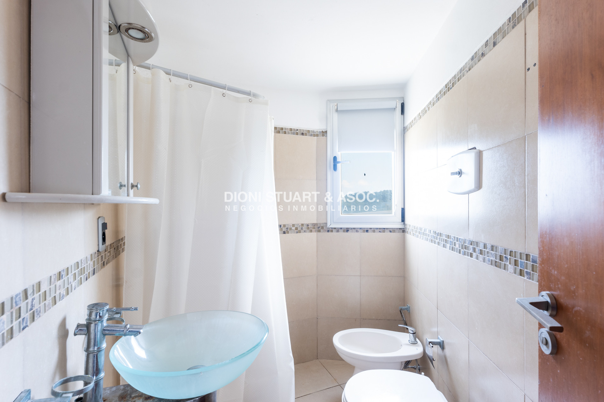 Casa ID.763 - Impresionante Casa A Metros del Mar - El Chorro - La Barra - 5 Dorm