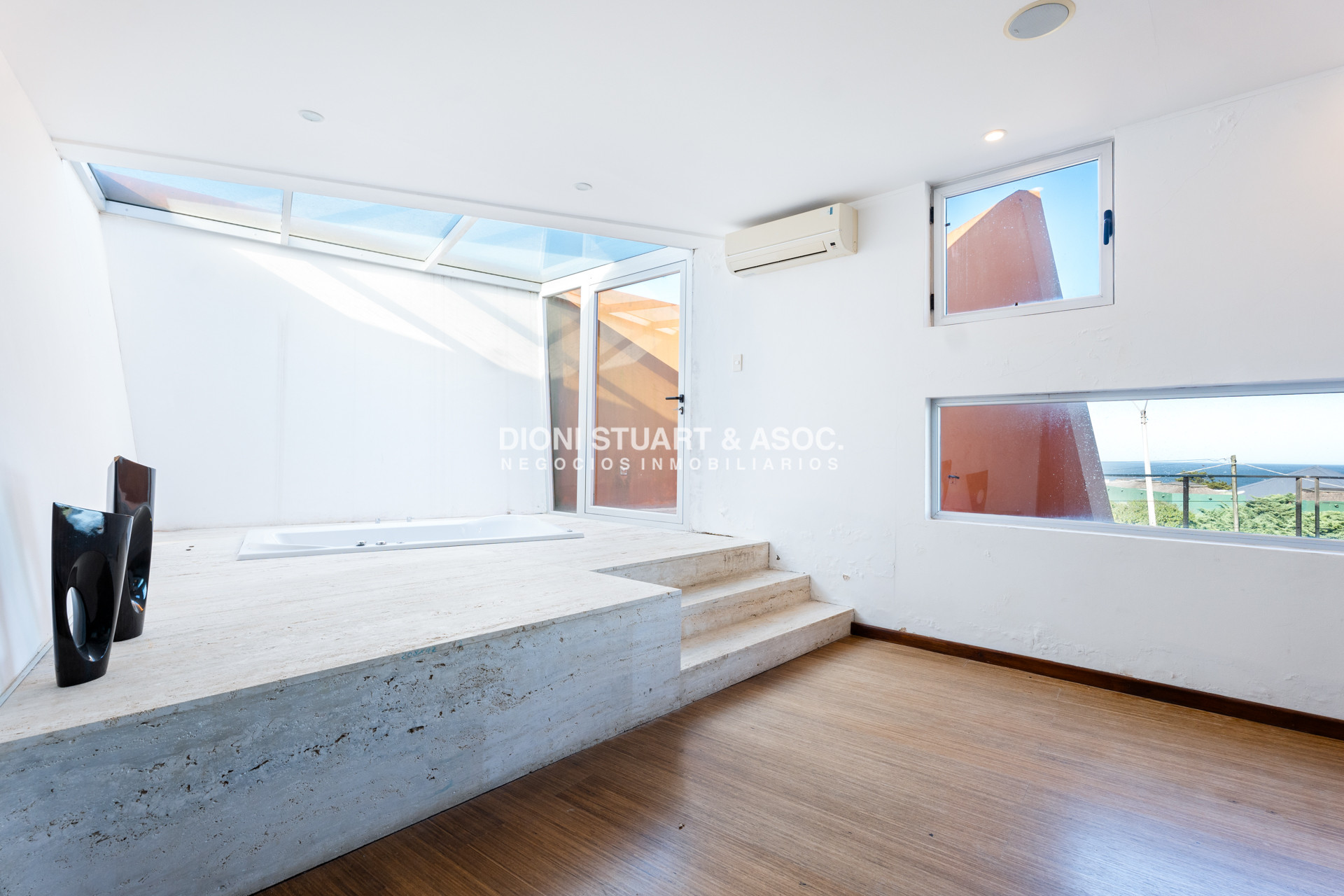 Casa ID.822 - MEGA CASA EN LA BARRA - INCREIBLE
