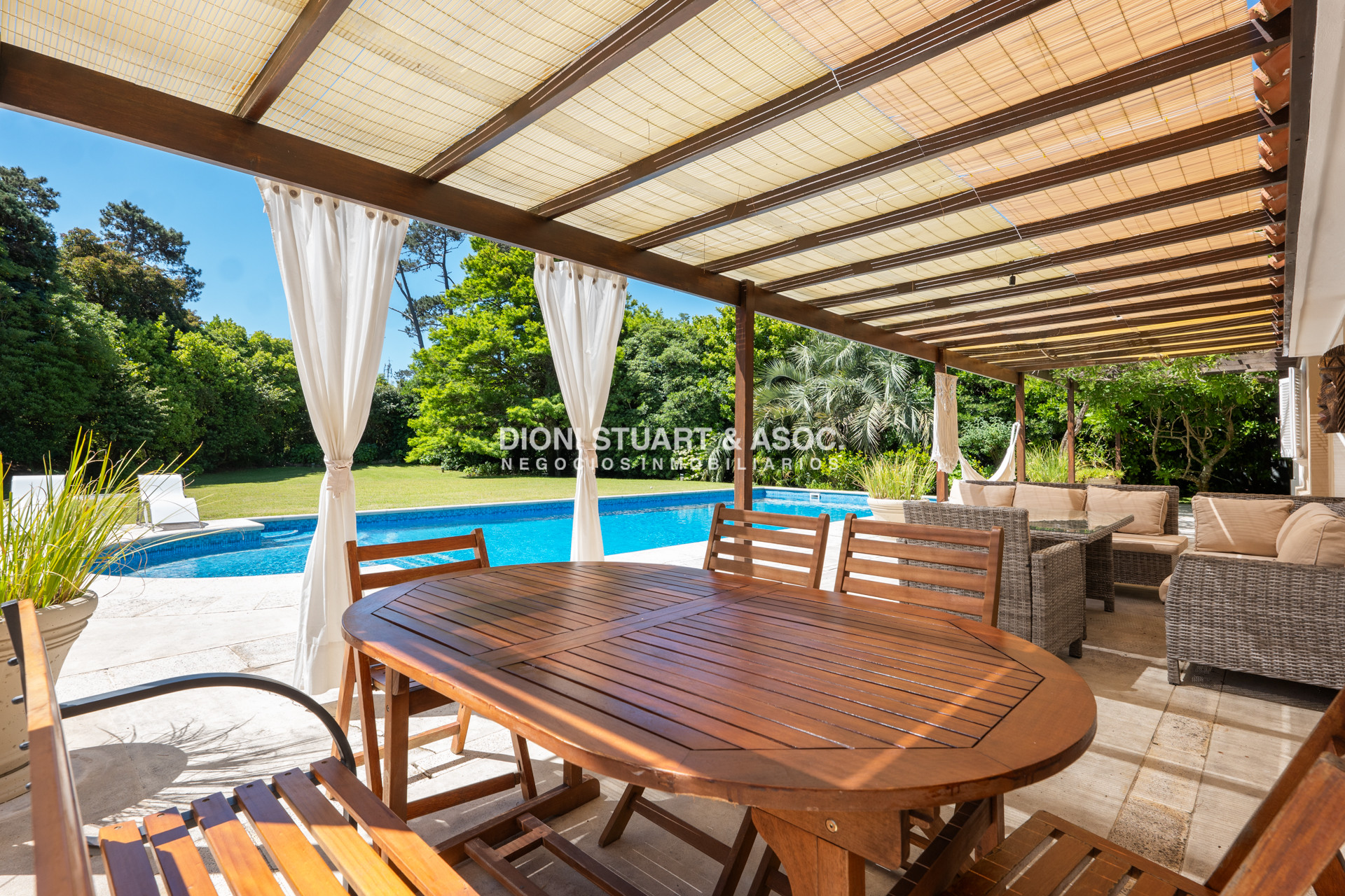 Casa ID.1162 - MEGA CASA EN EL GOLF - A METROS DEL MAR