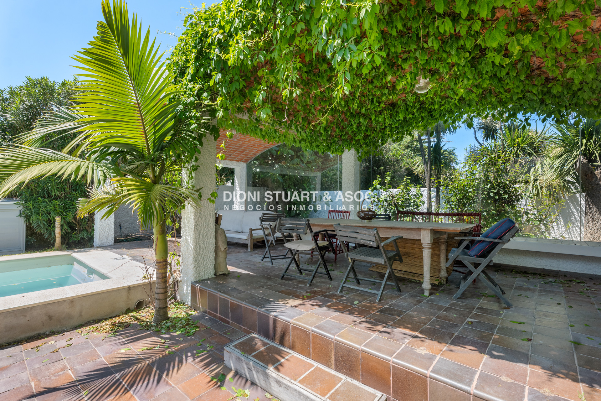 Casa ID.807 - CASA EN VENTA EN LA PENINSULA PUNTA DEL ESTE CON 4 DORMITORIOS
