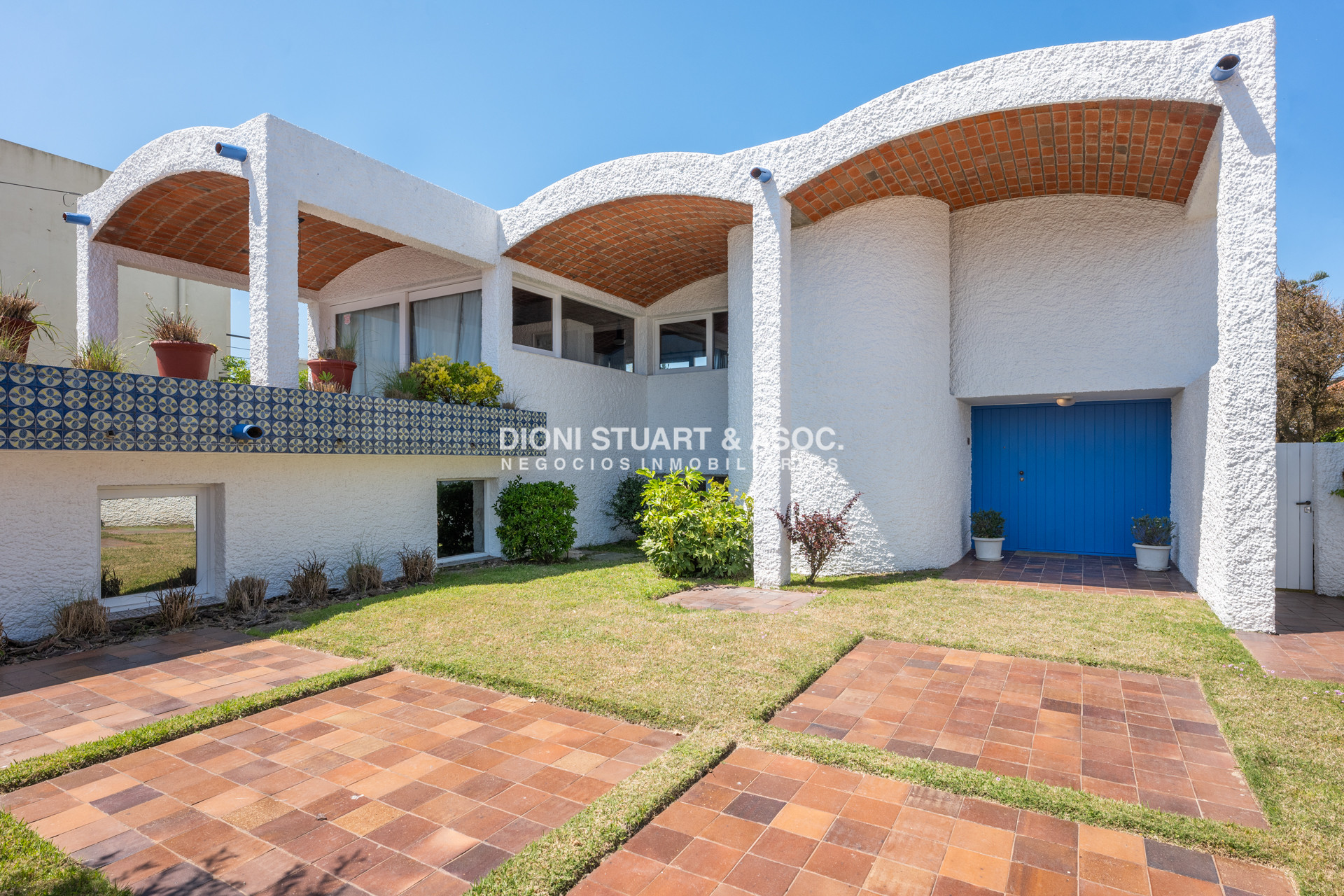 Casa ID.807 - CASA EN VENTA EN LA PENINSULA PUNTA DEL ESTE CON 4 DORMITORIOS