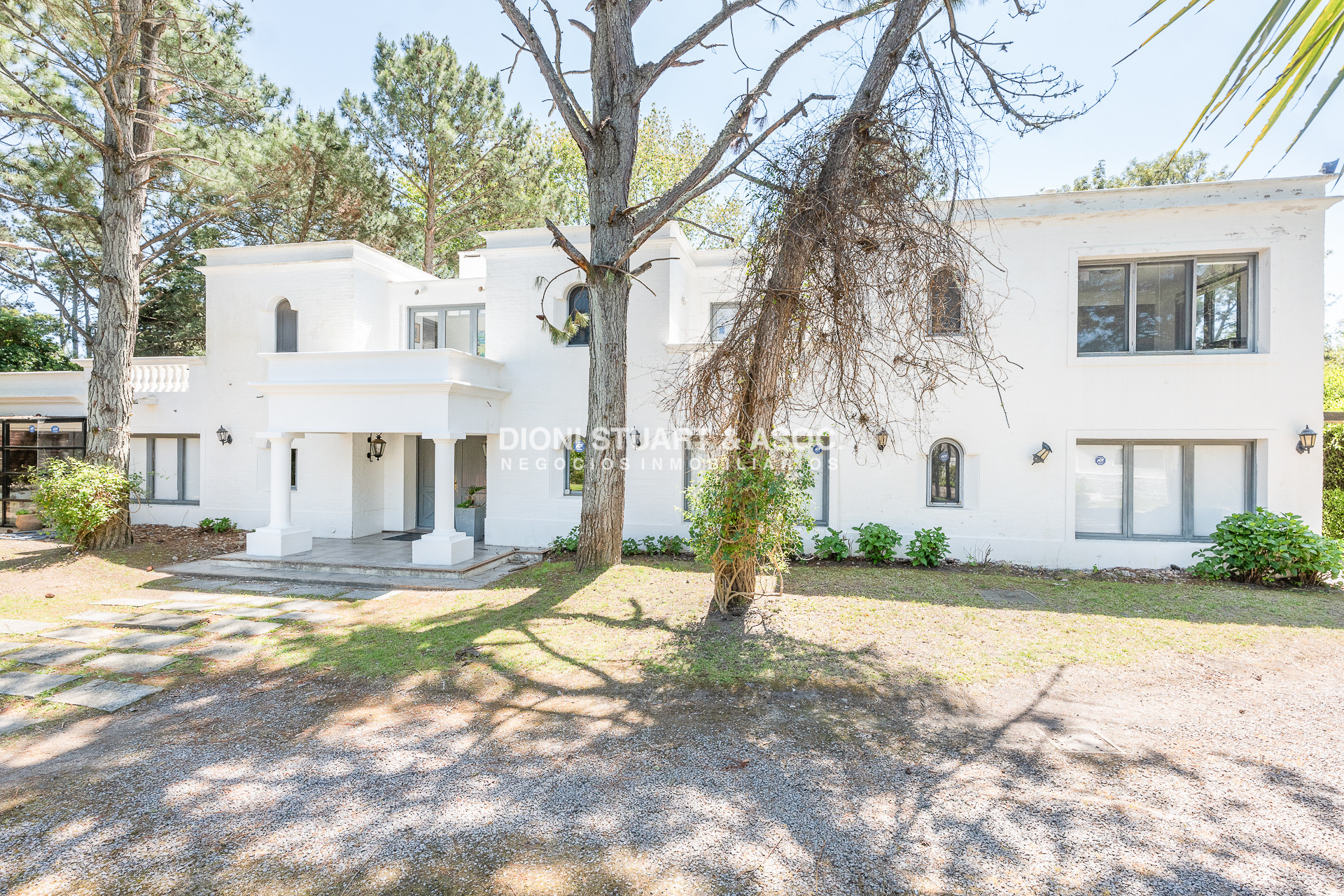 Casa ID.803 - CASA EN VENTA EN EL GOLF CON 8 DORMITORIOS EN SUTIE