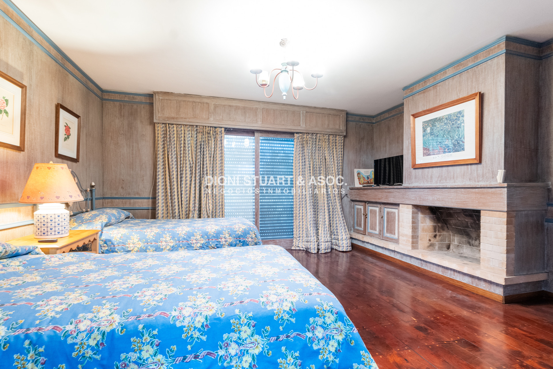 Casa ID.878 - CASA EN VENTA EN PINARES - SUPER TERRENO Y MEGA CONSTRUCCIÓN