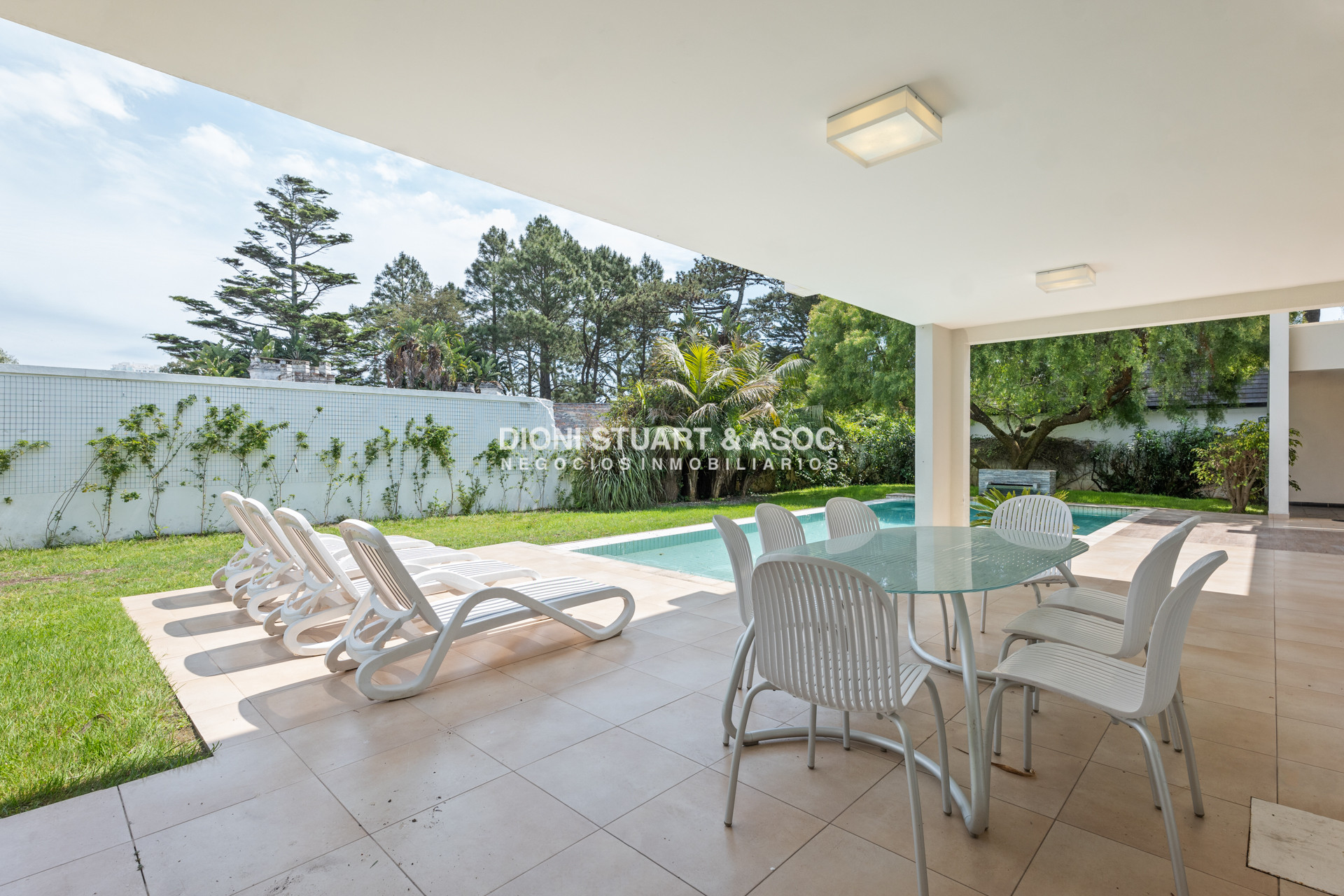 Casa ID.809 - Casa en Boluevard Park - 5 Dormitorios