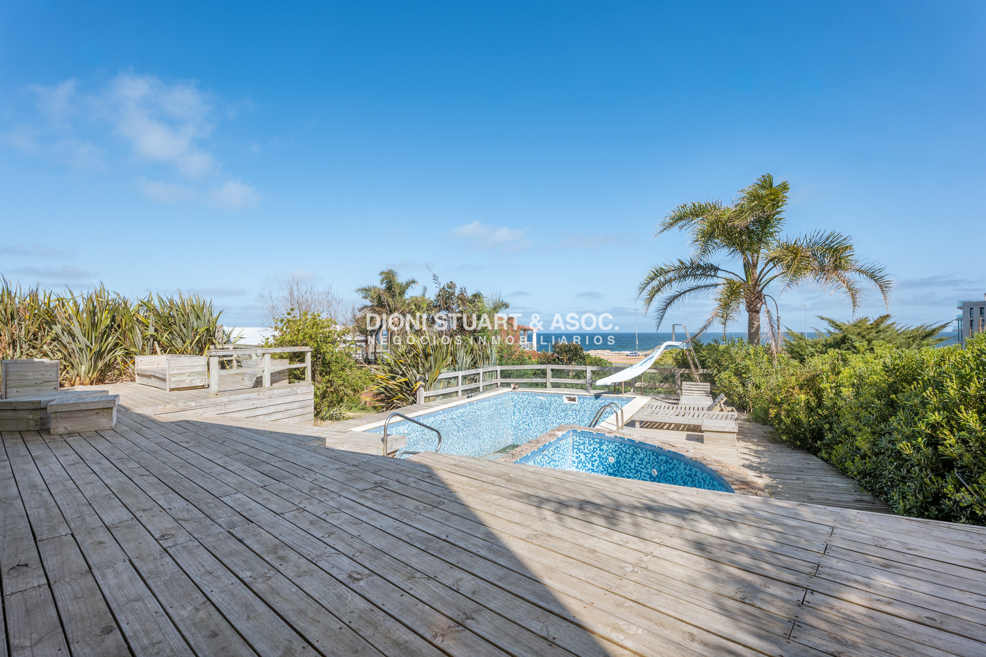 Casa ID.763 - Impresionante Casa A Metros del Mar - El Chorro - La Barra - 5 Dorm
