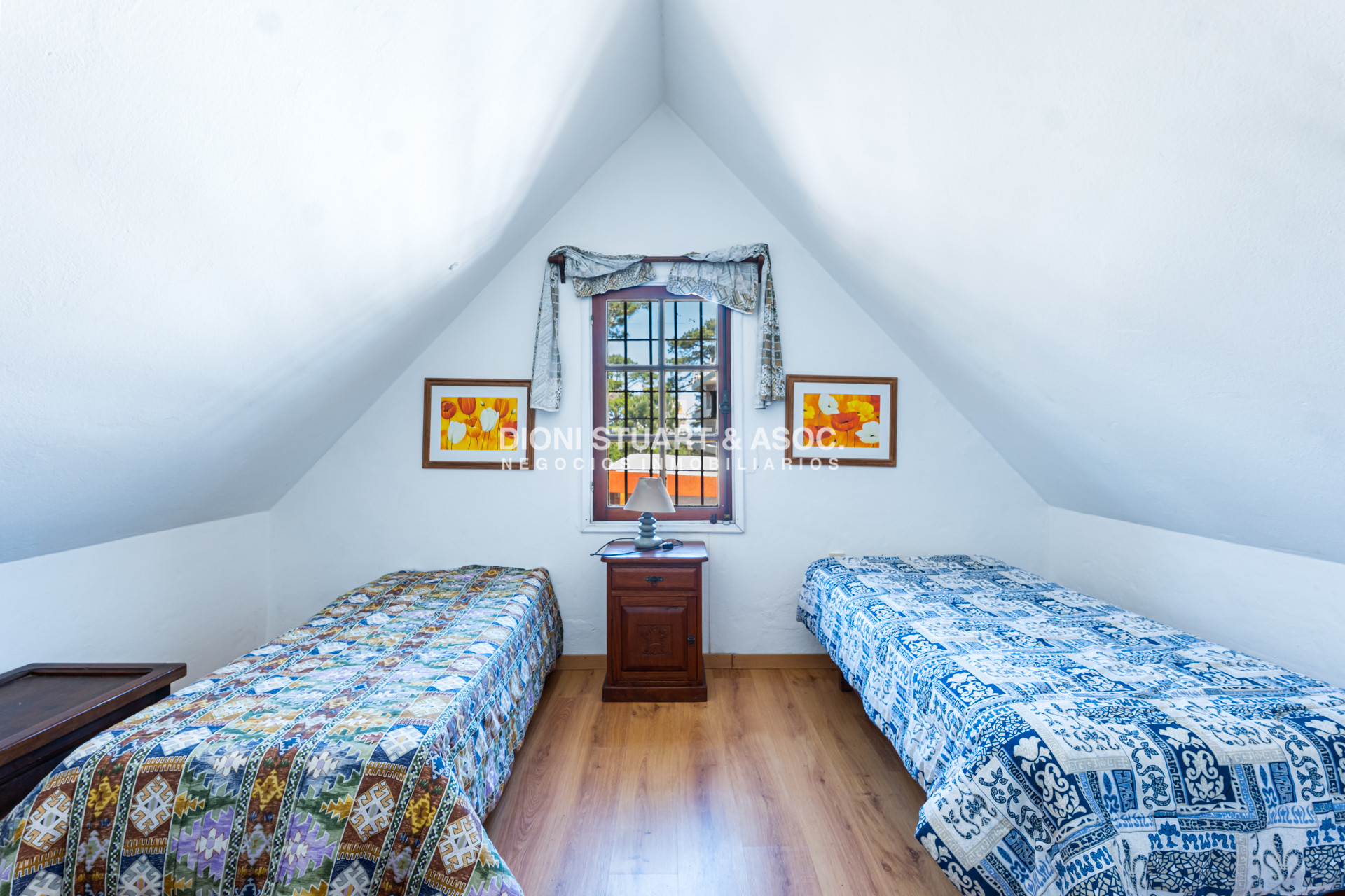 Casa ID.802 - Casa en Venta en Rincon Del Indio - 3 Dormitorios - A 1 cuadra del mar