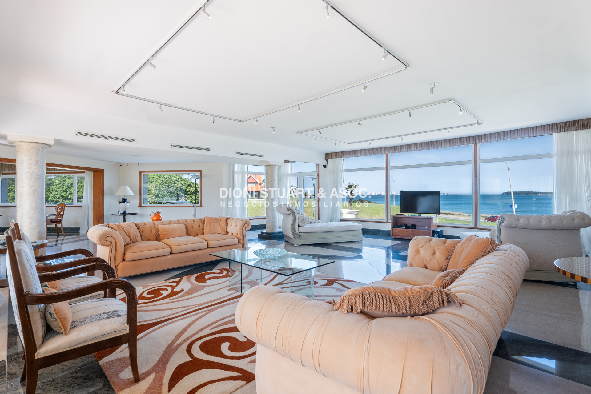 Casa ID.769 - Mansion En Primera Linea Playa Mansa