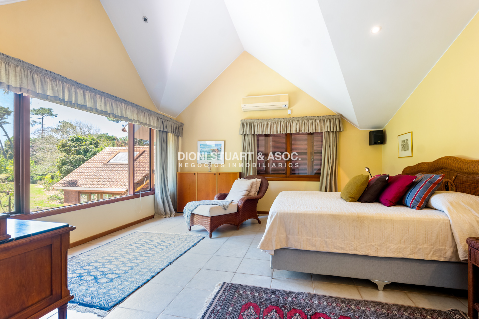 Casa ID.843 - CASA EN VENTA EN EL GOLF - INCREIBLE